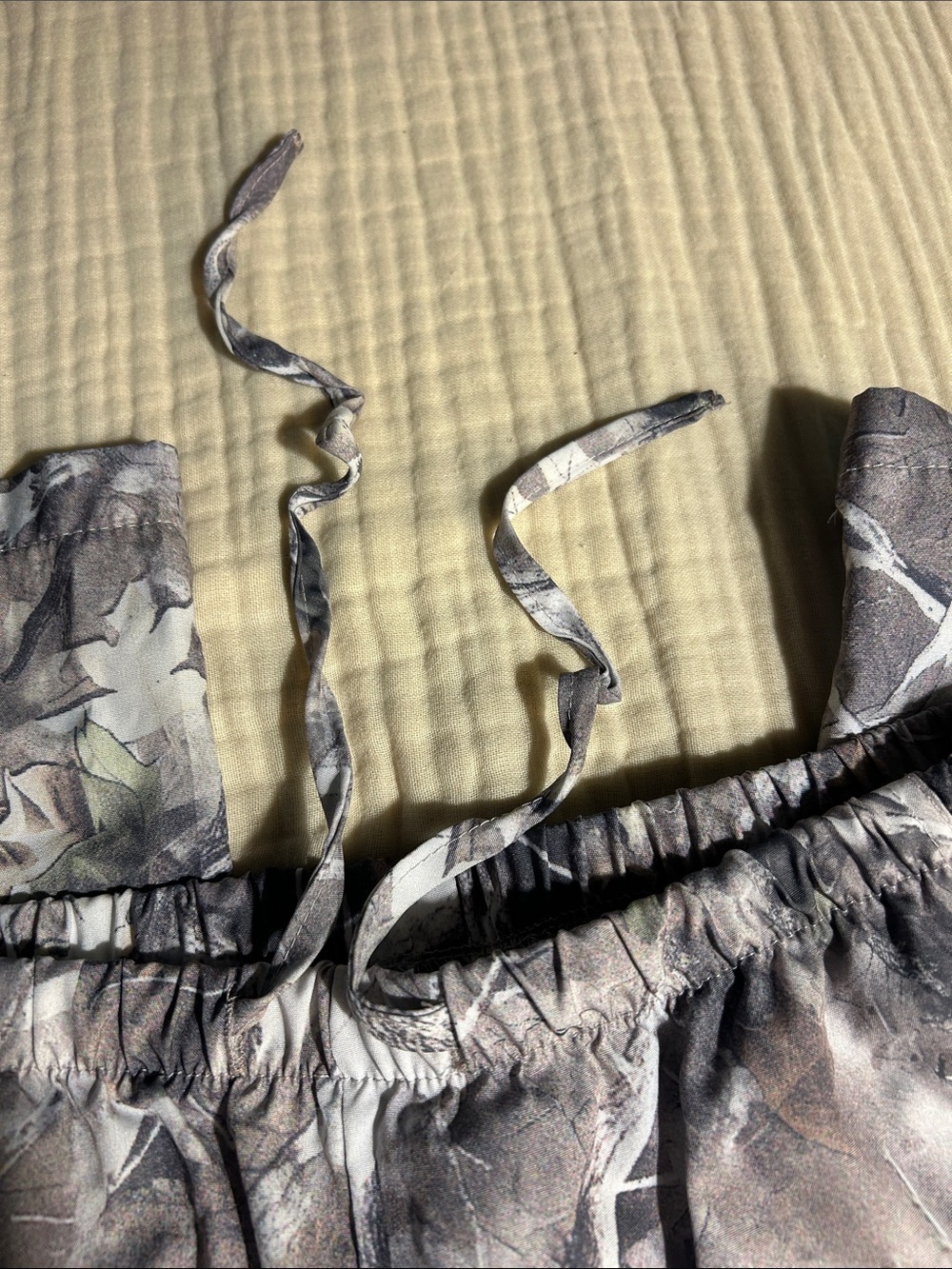 SHEIN Women's Camouflage Prints Pajama Pants in Brown and Green - Picture 3 of 6
